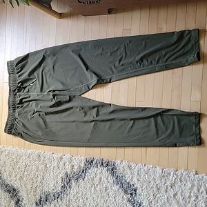 Zyia Everywhere pants- size medium